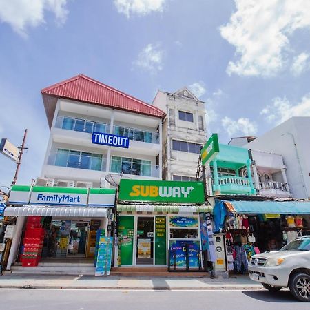 Time Out Hotel Patong Luaran gambar