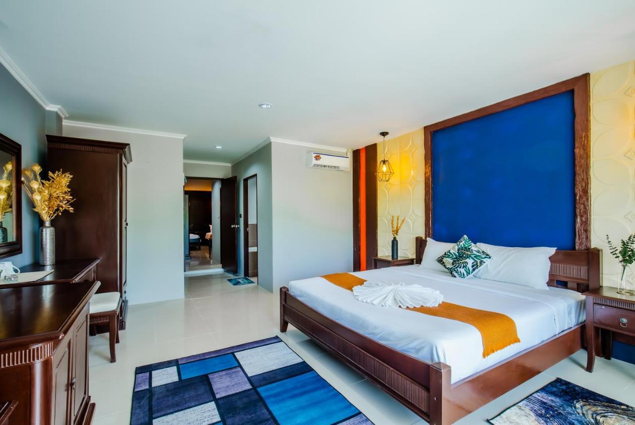 Time Out Hotel Patong Luaran gambar