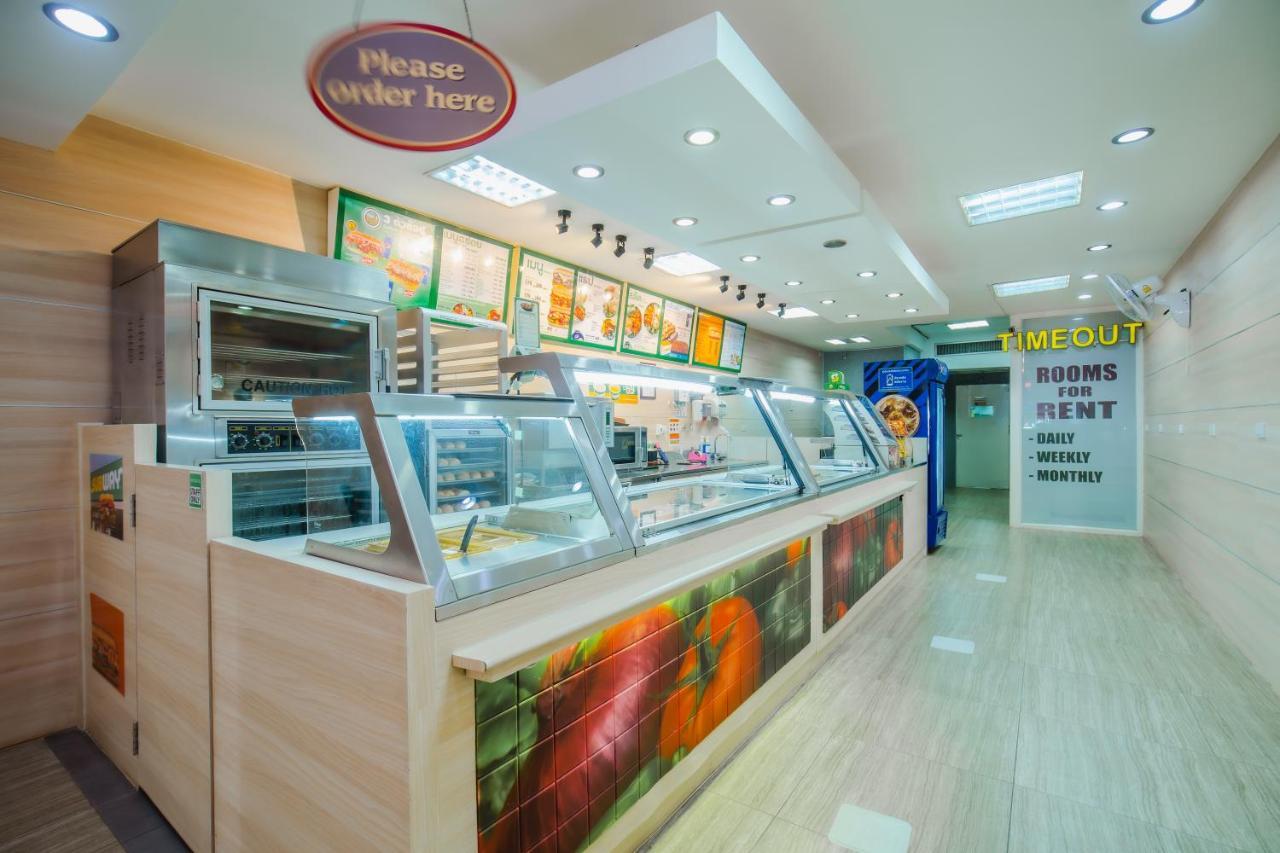 Time Out Hotel Patong Luaran gambar