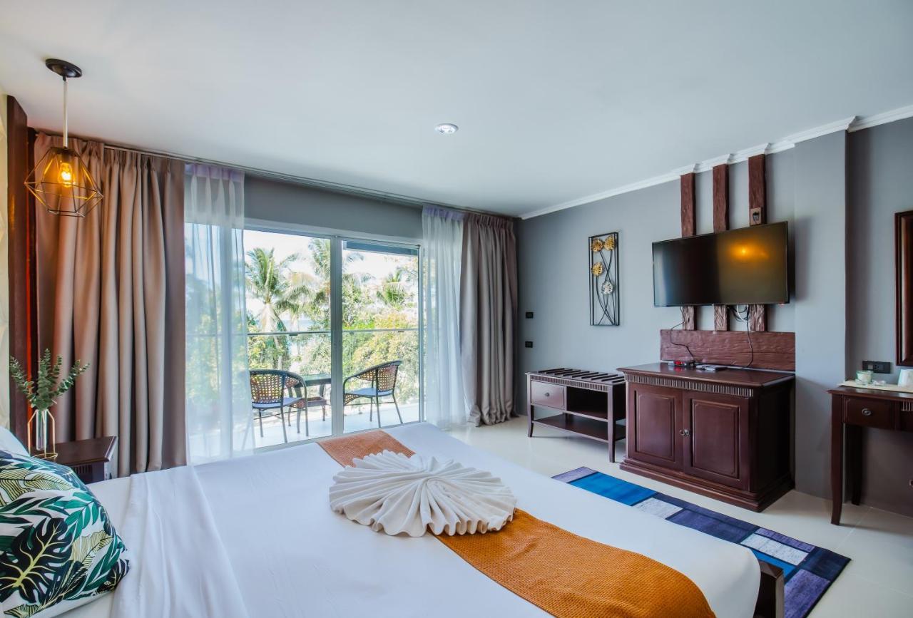Time Out Hotel Patong Luaran gambar