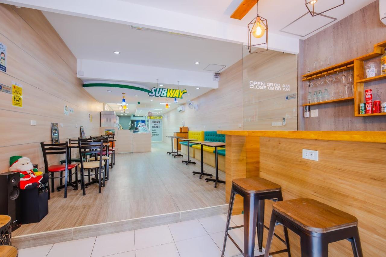 Time Out Hotel Patong Luaran gambar