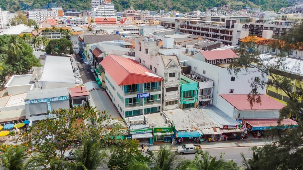 Time Out Hotel Patong Luaran gambar