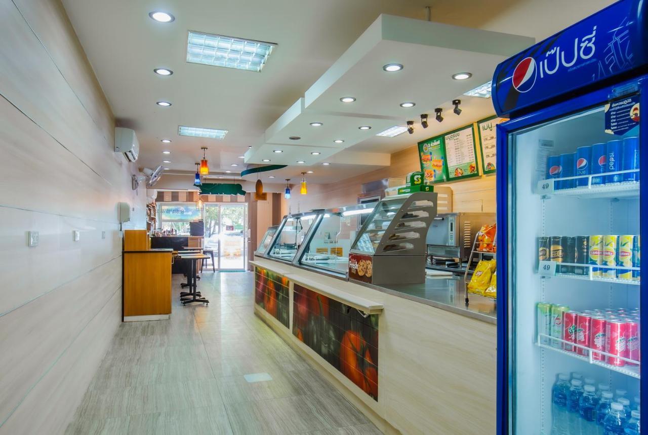 Time Out Hotel Patong Luaran gambar